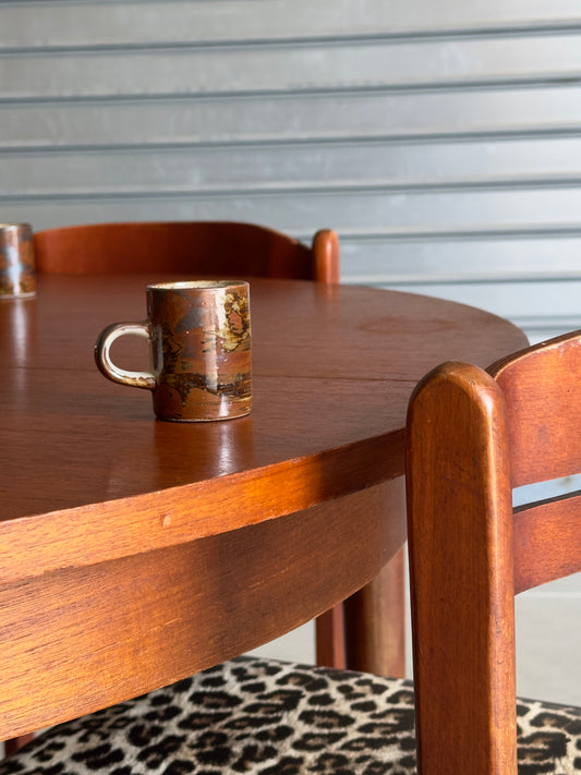 Lot de 6 tasses en grès aux émaux bruns