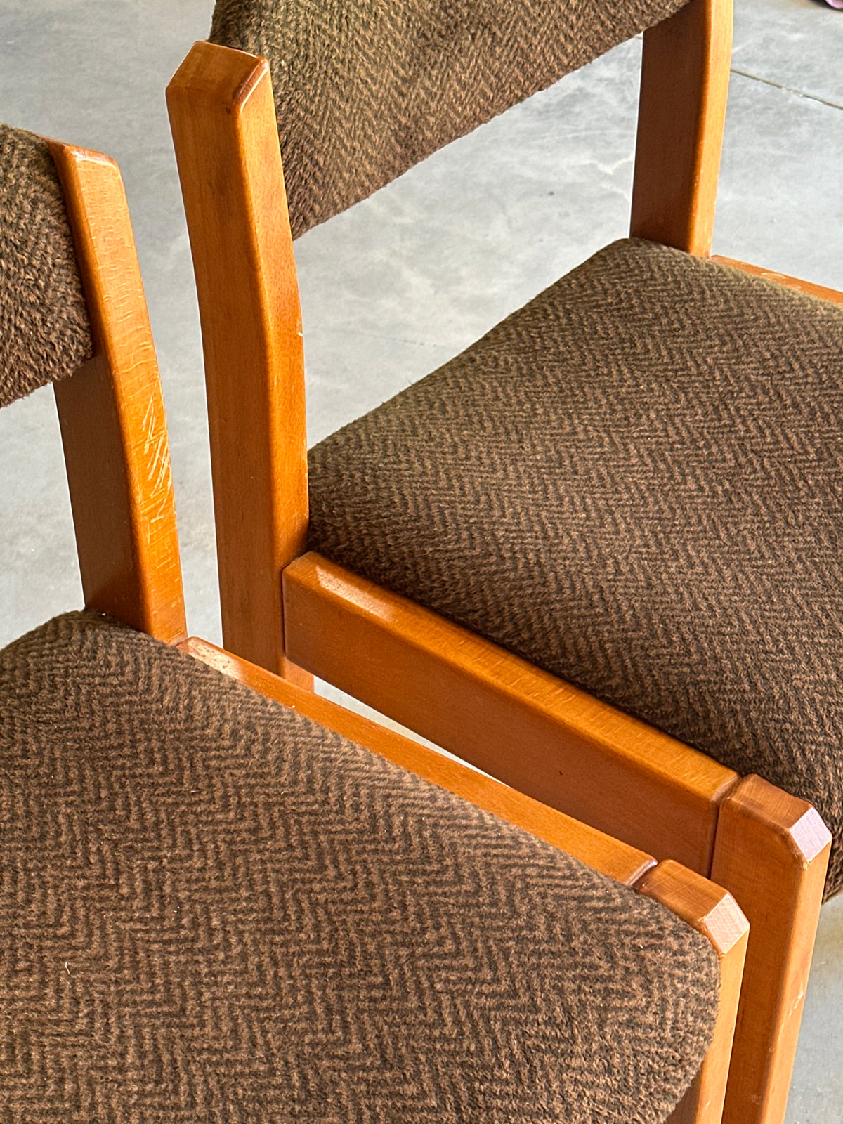 Suite de 4 chaises vintage — années 70/80