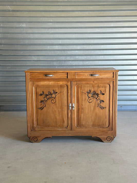 Buffet ancien en bois blond