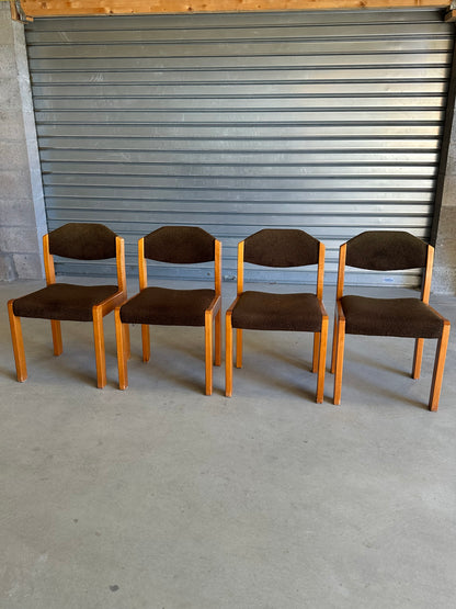 Suite de 4 chaises vintage — années 70/80