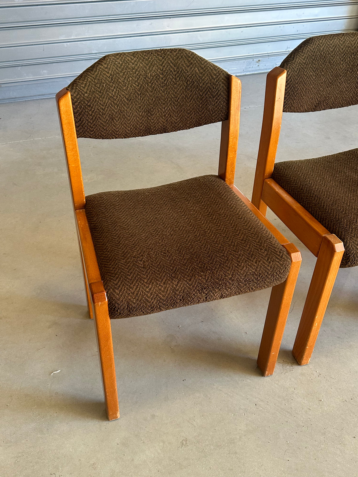 Suite de 4 chaises vintage — années 70/80