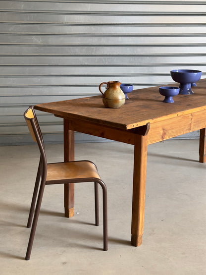 La grande table d'atelier