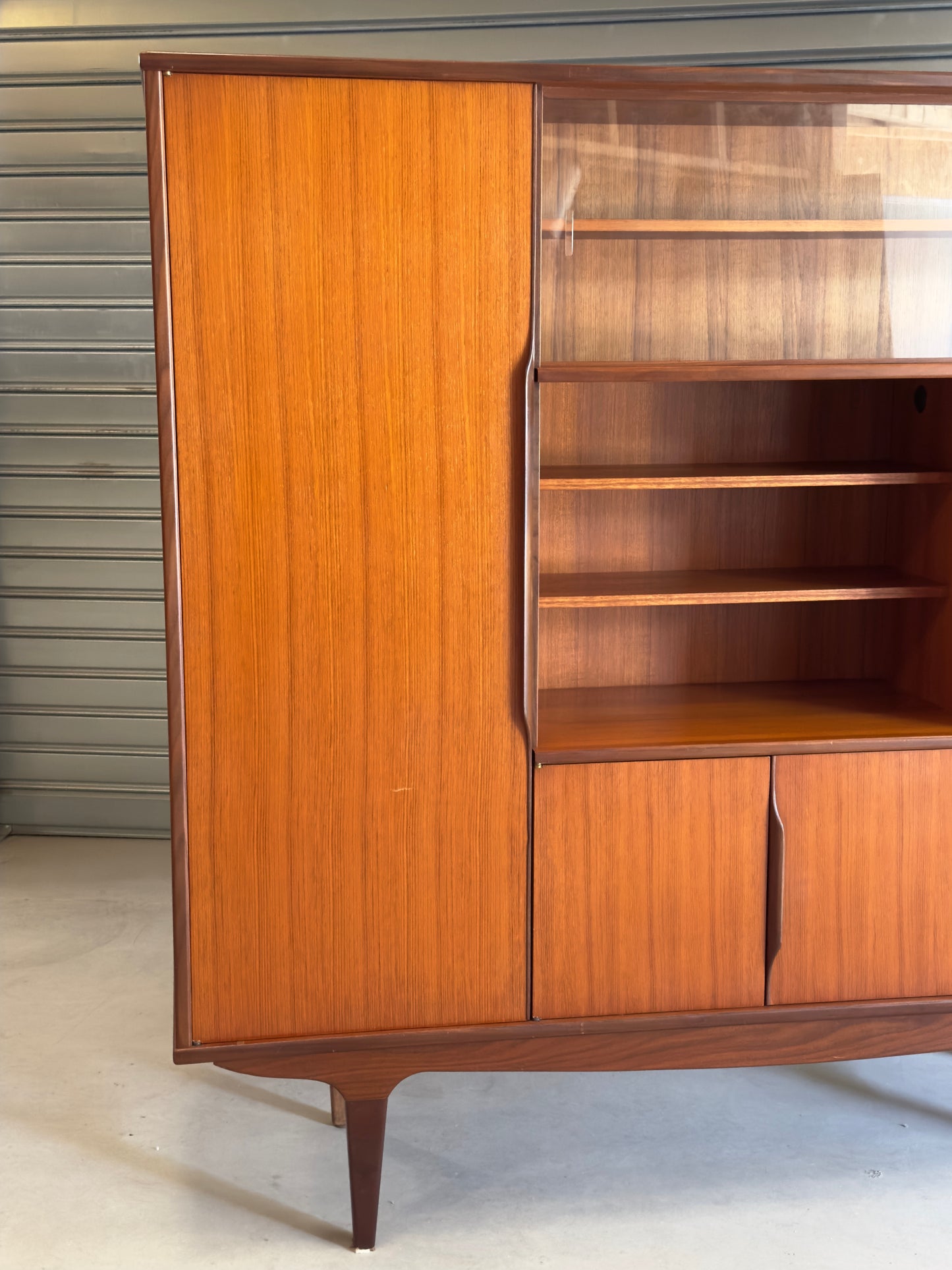 Grand meuble vintage style scandinave teck années 60 – bibliothèque secrétaire bar