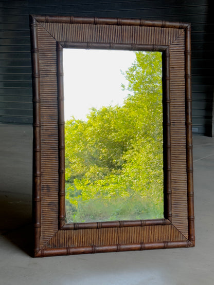 Grand miroir vintage en bambou et rotin – années 60/70