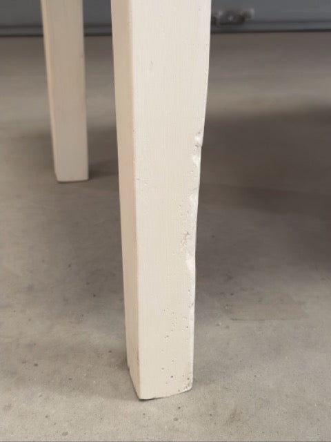 La petite table basse à tiroir