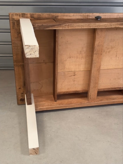 La petite table basse à tiroir