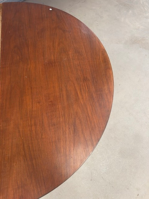 La table ronde à abattants
