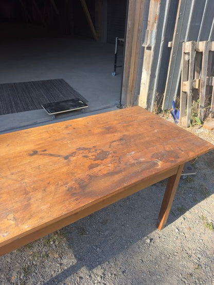 La grande table d'atelier