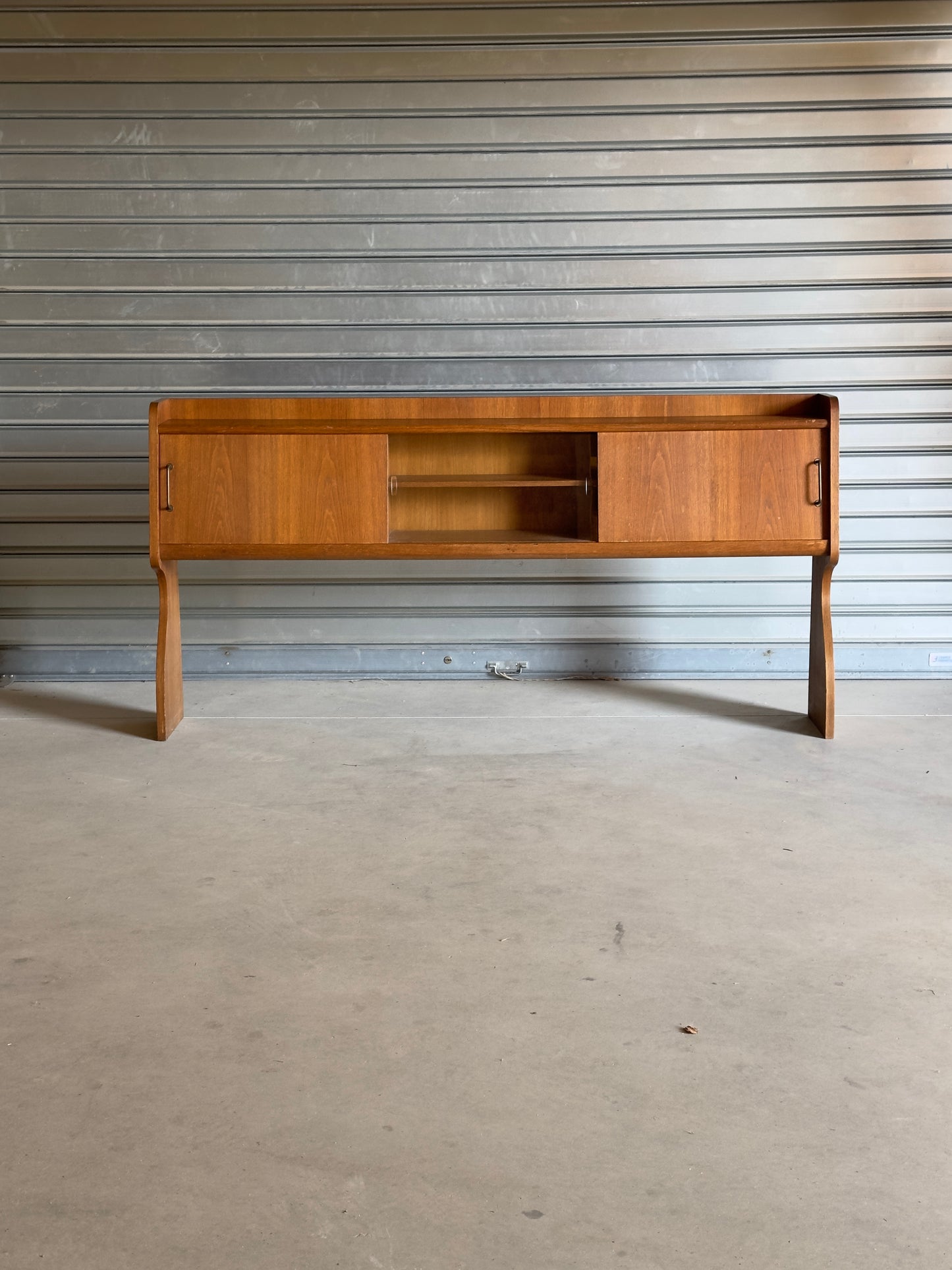 Enfilade vintage, style scandinave des années 1950-1960
