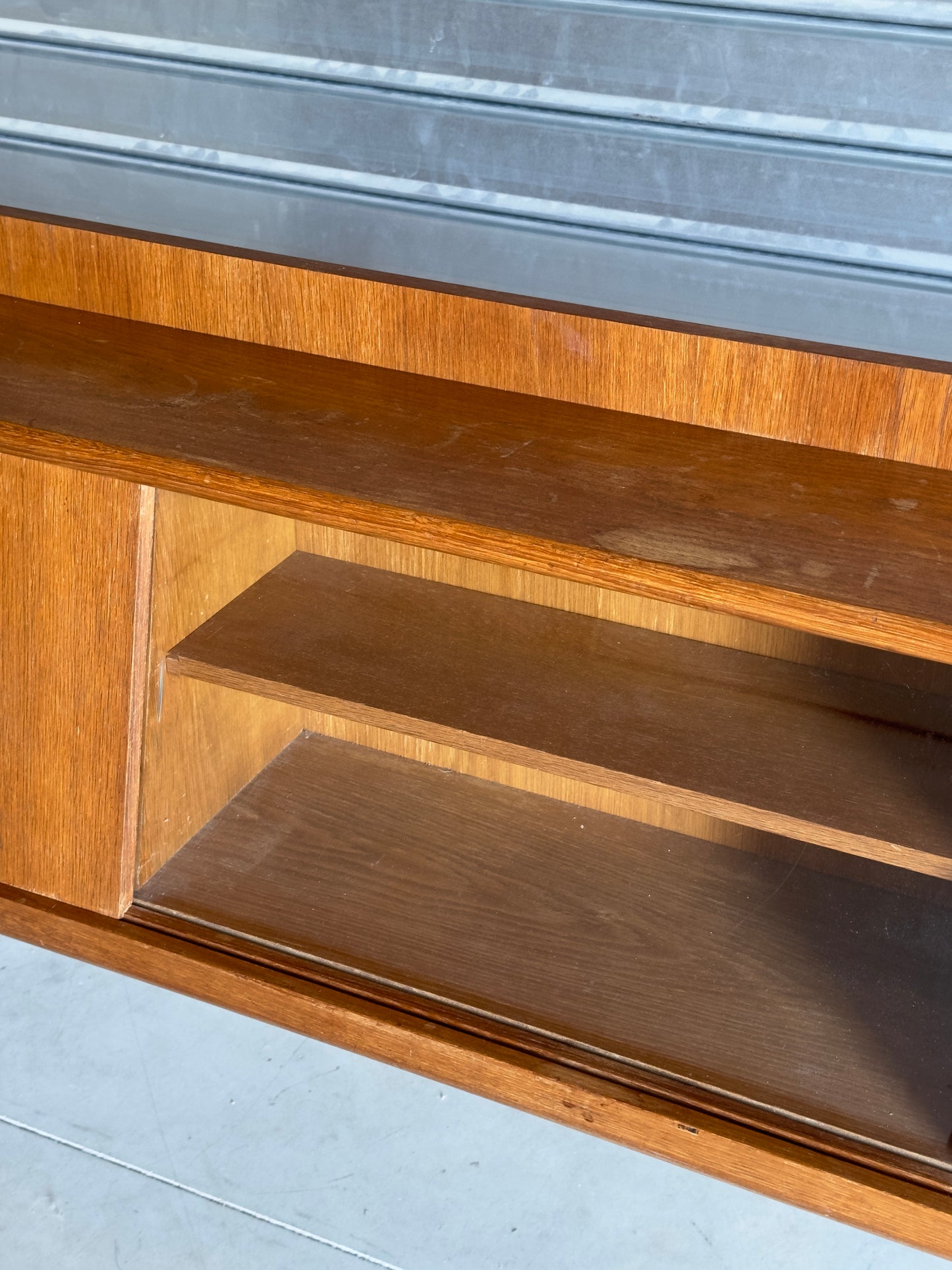 Enfilade vintage, style scandinave des années 1950-1960
