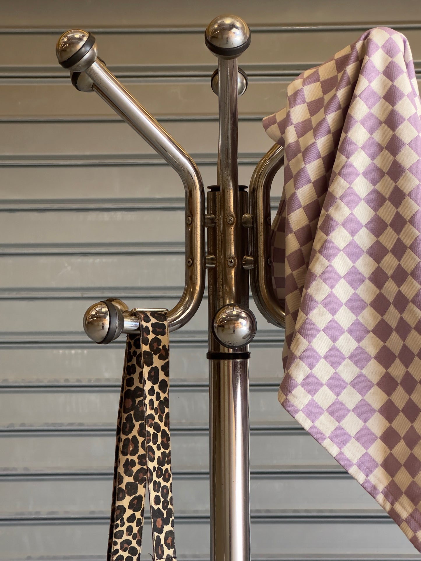 Porte-manteau vintage en acier