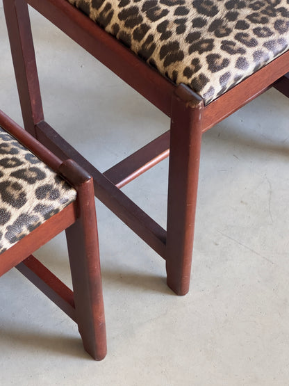 Lot de 4 chaises vintage motif léopard