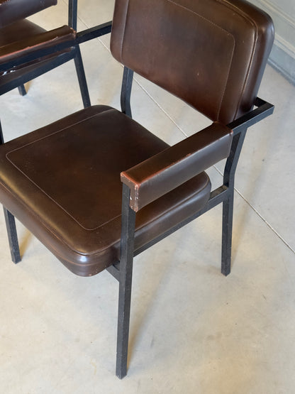 Paire de fauteuils de réunion vintage marron chocolat