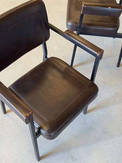 Paire de fauteuils de réunion vintage marron chocolat