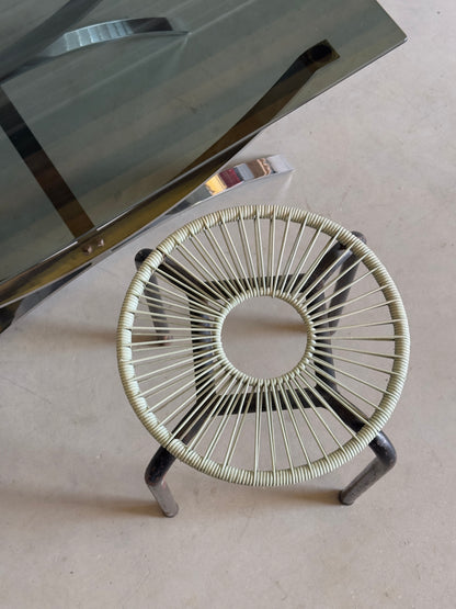 Tabouret vintage — métal & fil tressé bleu ciel
