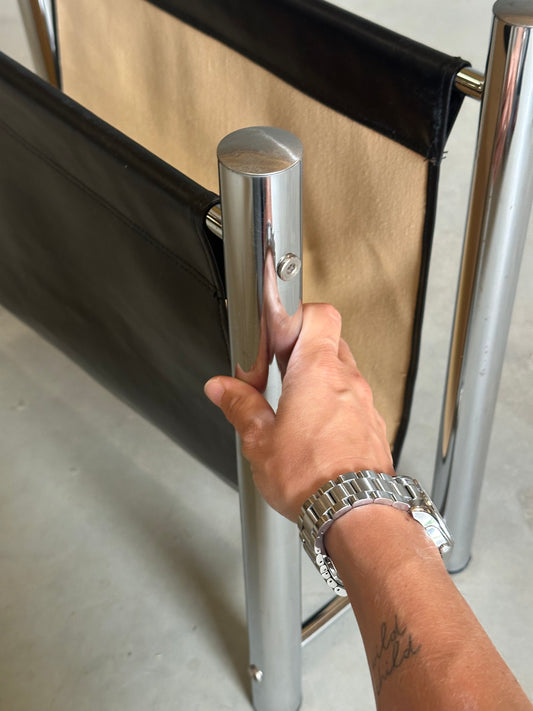 Porte-revues vintage en chrome et simili cuir noir