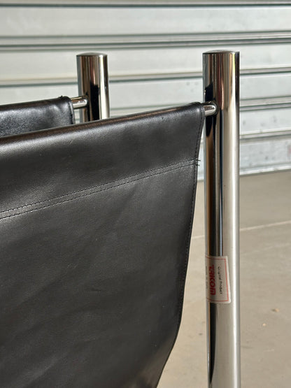 Porte-revues vintage en chrome et simili cuir noir