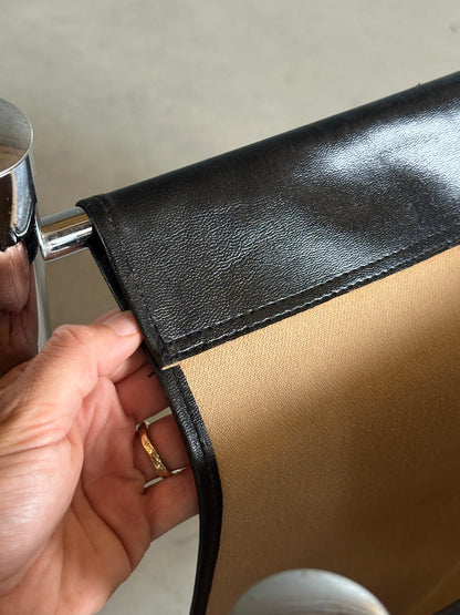 Porte-revues vintage en chrome et simili cuir noir