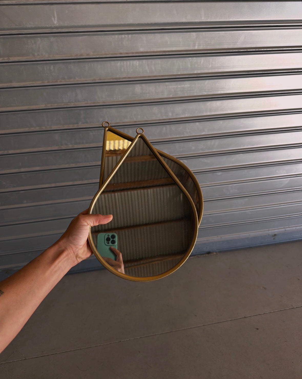Trio de miroirs goutte – métal façon laiton