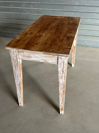 Table de campagne ancienne - Bois brut & patine blanche