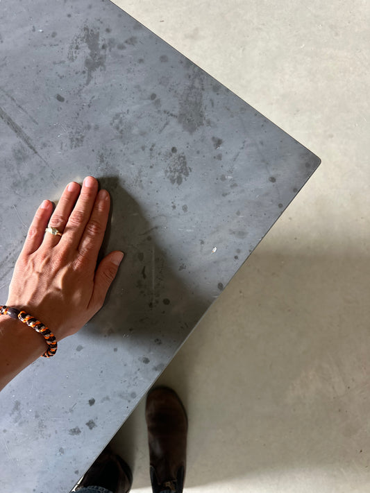 TABLE BASSE EN MARBRE GRIS