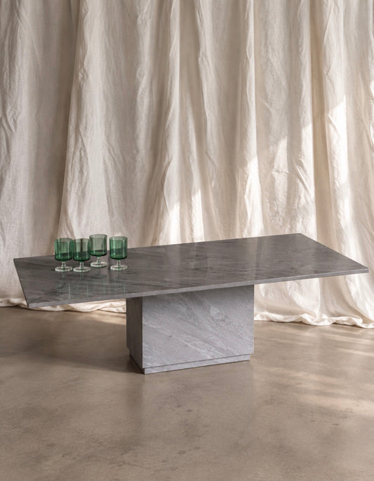 TABLE BASSE EN MARBRE GRIS