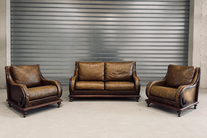 Salon esprit club anglais — canapé deux places & deux fauteuils